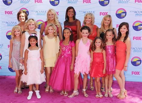 dance moms cast and daughters.